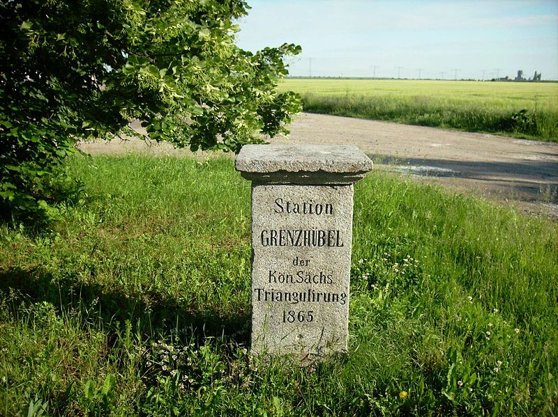 800px-KnautnaundorfTriang